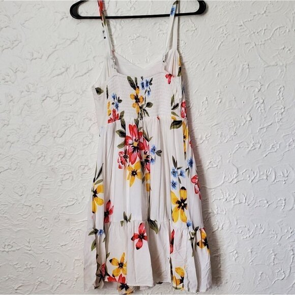 Old Navy White Floral Cami Dress - Picture 5 of 6